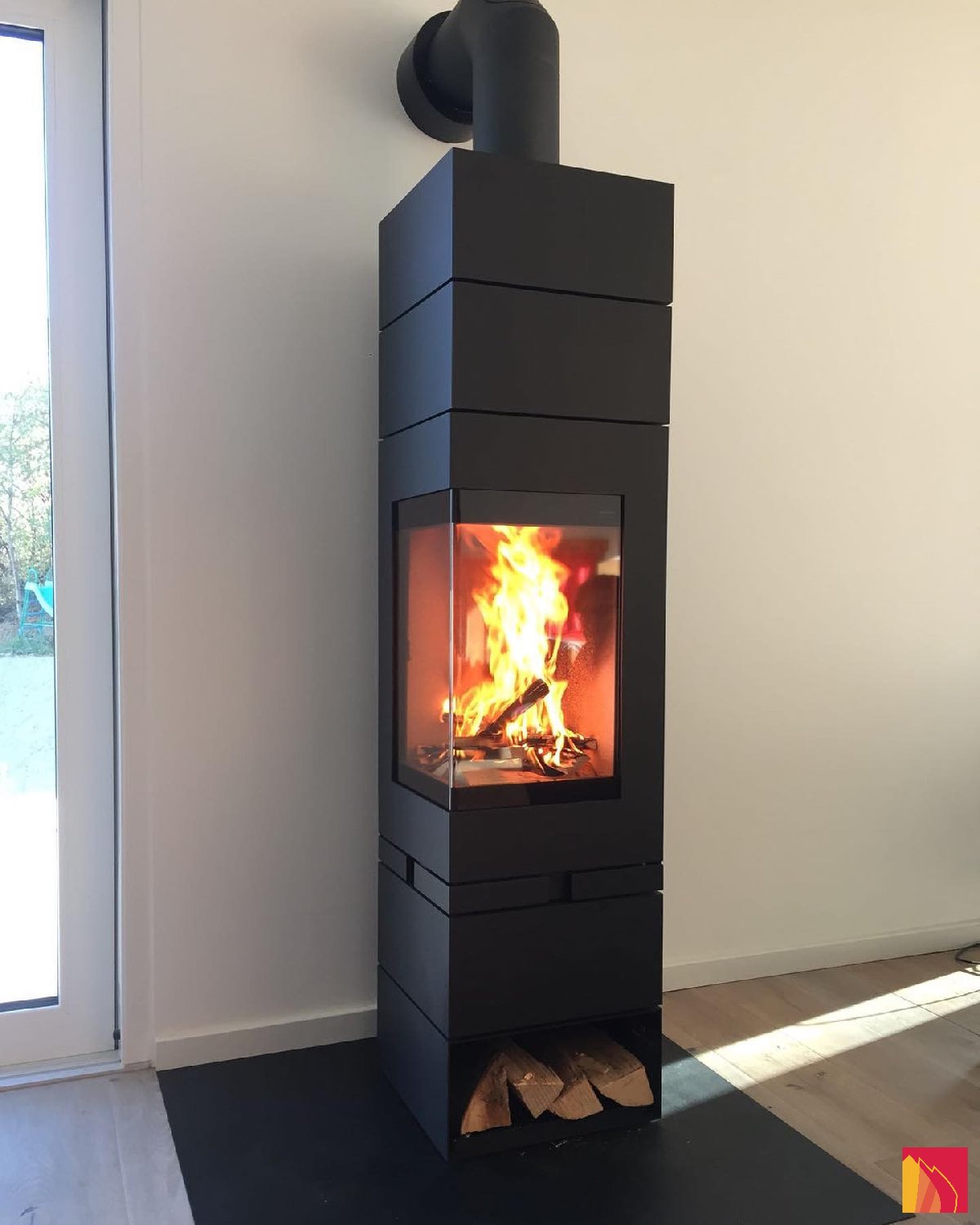 Poêle à bois Skantherm Elements 400 angle - Carron-Lugon