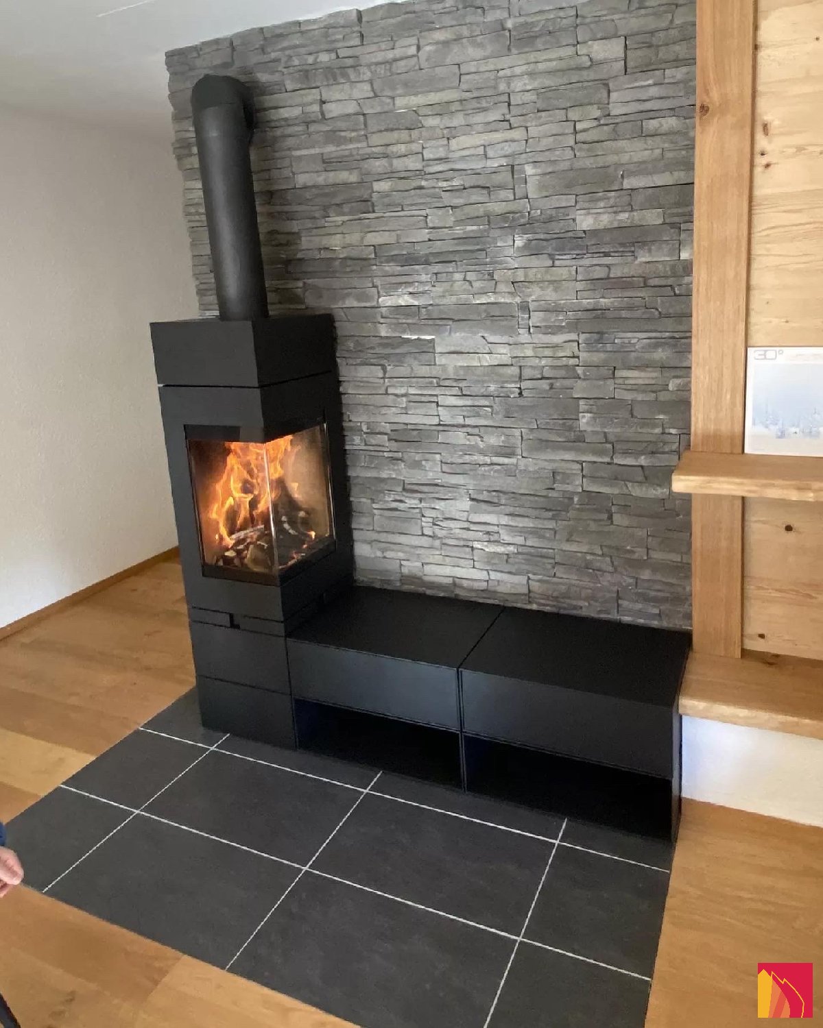 Poêle à bois Skantherm Elements 400 angle - Carron-Lugon