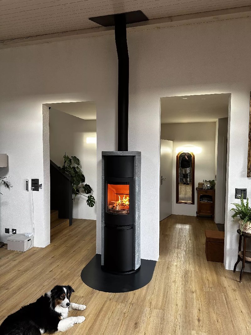 Contura 690T - Carron-Lugon
